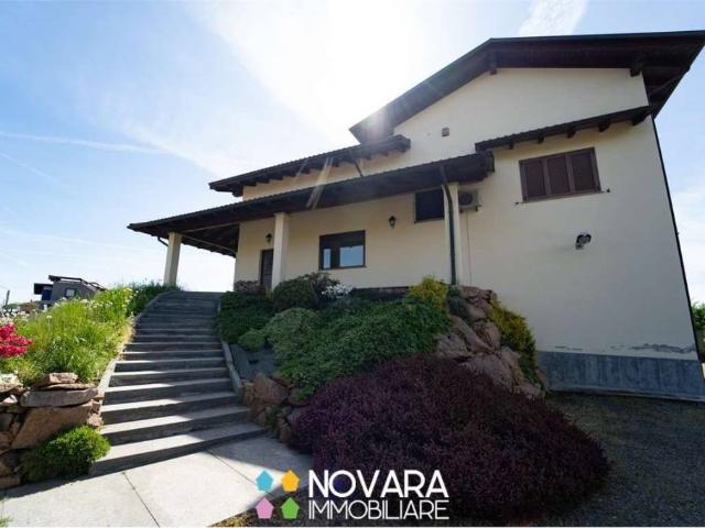 Villa singola in vendita a Carpignano Sesia