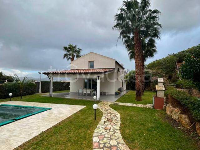 Villa singola in vendita a Castellammare del Golfo