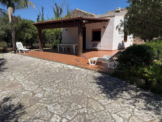 Villa singola in vendita a Castellammare del Golfo