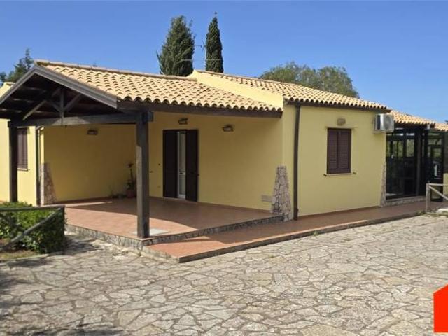 Villa singola in vendita a Castellammare del Golfo