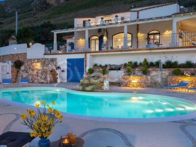 Villa singola in vendita a Castellammare del Golfo