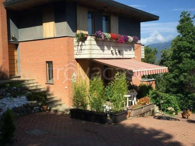 Villa singola in vendita a Castello Cabiaglio via Giuseppe Mazzini, 71
