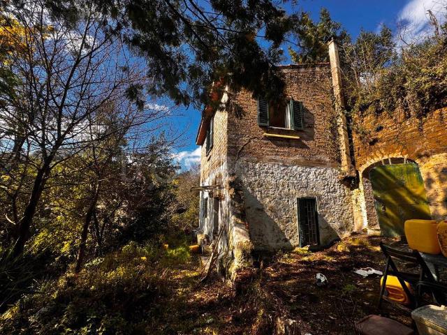Villa singola in vendita a Castelnuovo di Porto via Val Cesara, 2