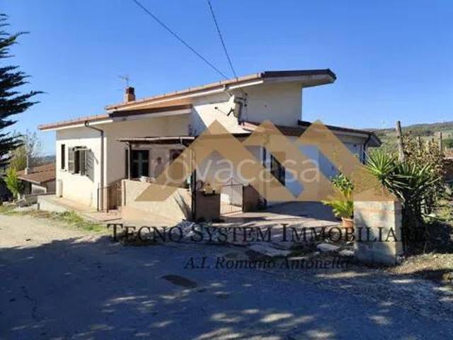 Villa singola in vendita a Casalduni