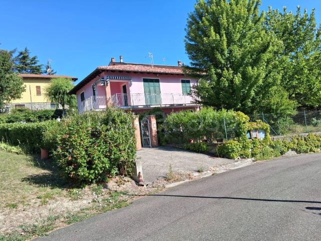 Villa singola in vendita a Casaleggio Boiro via Castello