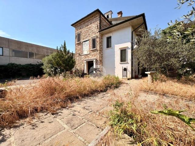 Villa singola in vendita a Casanova del Morbasco, Sesto ed Uniti