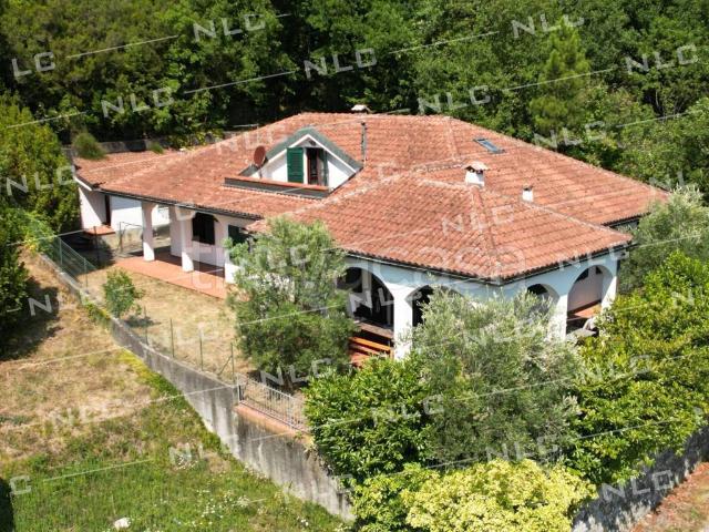 Villa singola in vendita a Casarza Ligure via Barletti