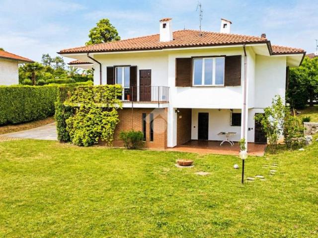 Villa singola in vendita a Casatenovo via Roma, 104