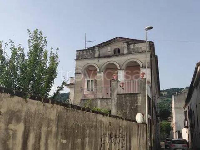 Villa singola in vendita a Caserta, Mezzano