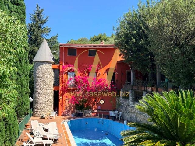 Villa singola in vendita a Caserta via Eduardo Mele, Centurano
