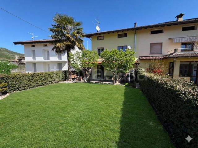 Villa singola in vendita a Casnigo via San Carlo