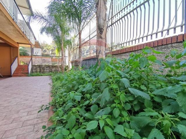 Villa singola in vendita a Catania, Viale M. Rapisardi Lavaggi