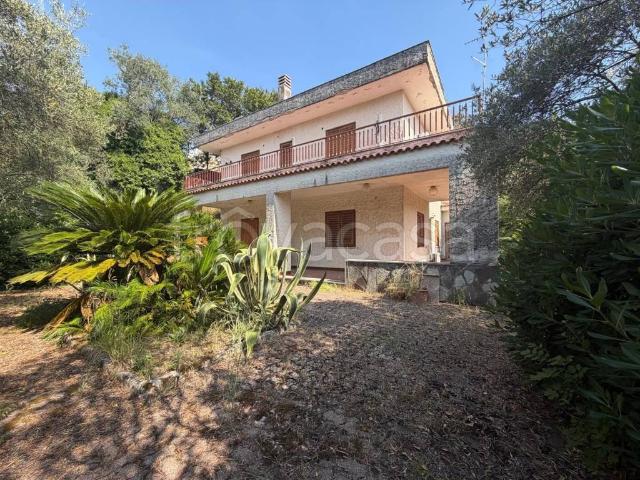Villa singola in vendita a Cava de' Tirreni via Paolina Craven, 35