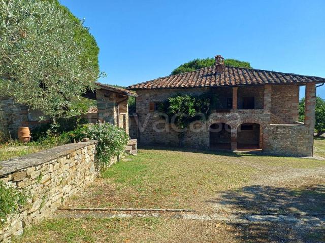 Villa singola in vendita a Cavriglia via Roma