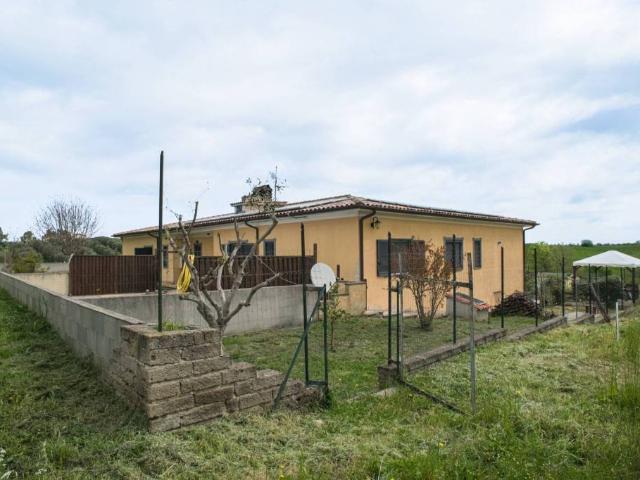 Villa singola in vendita a Cerveteri via Le Macchiozze