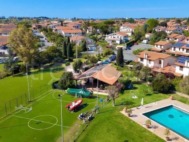 Villa singola in vendita a Cerveteri via Poggio del Candeliere