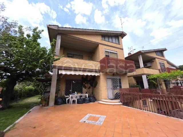 Villa singola in vendita a Cerveteri via Umberto Giordano