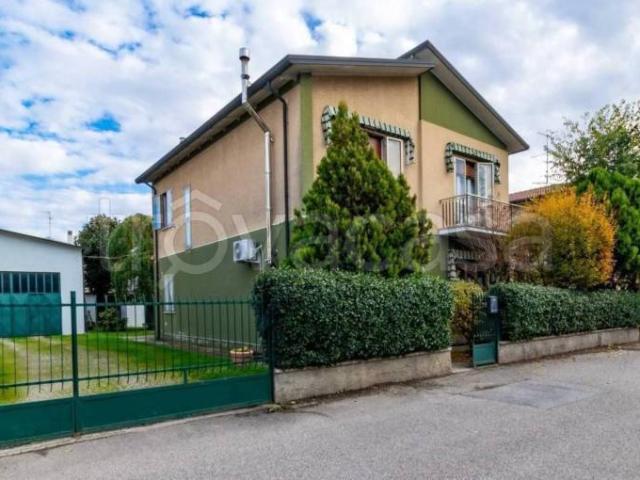 Villa singola in vendita a Cerea via Tito Speri