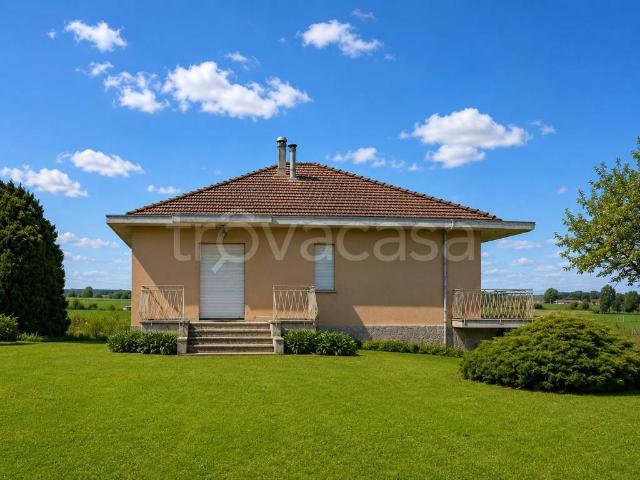 Villa singola in vendita a Ceresole Alba