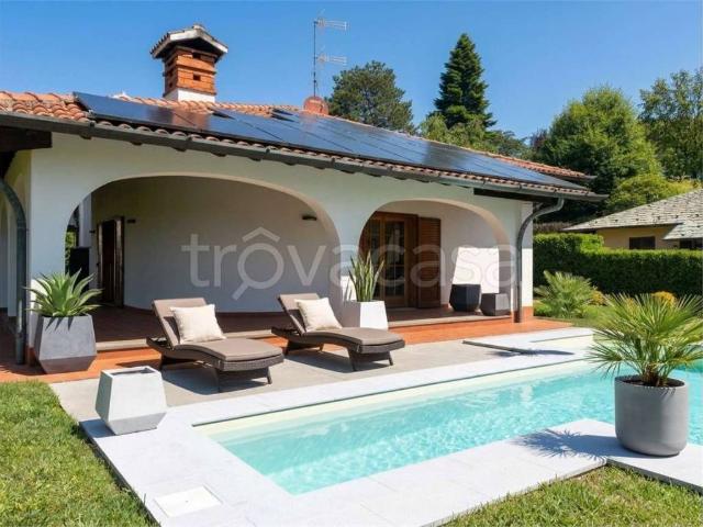 Villa singola in vendita a Cermenate via aldo moro