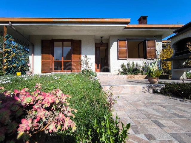 Villa singola in vendita a Cermenate via Armando Diaz, 17