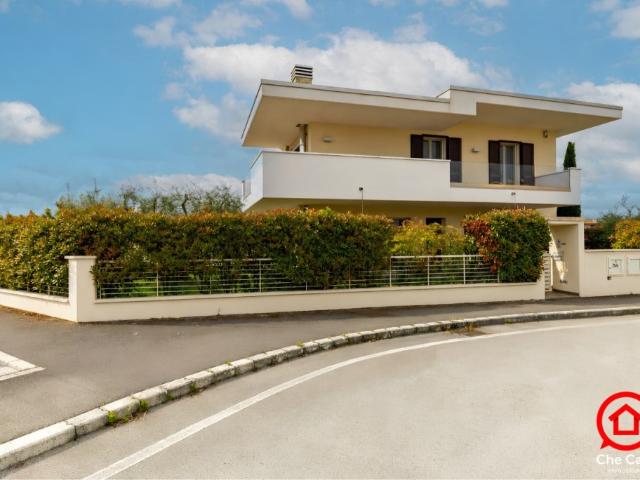 Villa singola in vendita a Cesena via Brunico, 257, Calabrina