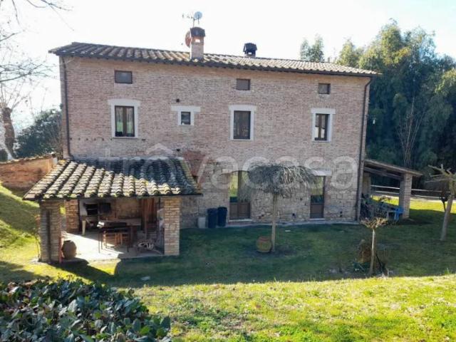 Villa singola in vendita a Cetona via Provinciale, 71, Piazze