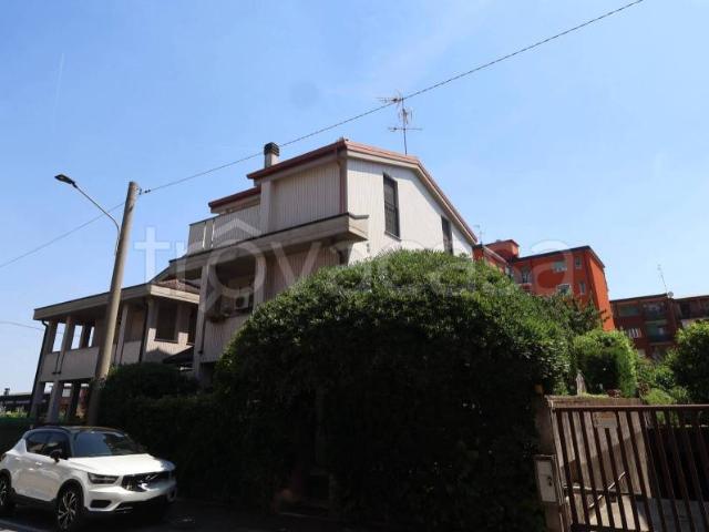 Villa singola in vendita a Cinisello Balsamo via Alfredo Guazzoni, Balsamo