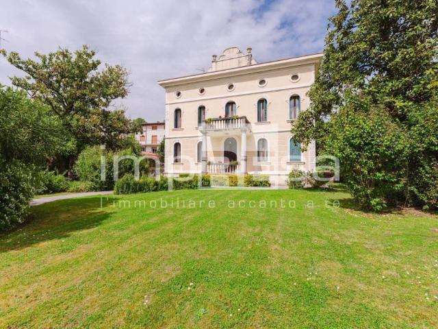 Villa singola in vendita a Conegliano viale XXIV Maggio, 63