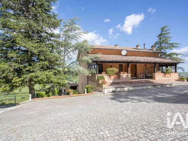Villa singola in vendita a Colmurano