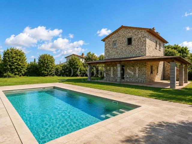 Villa singola in vendita a Cortona