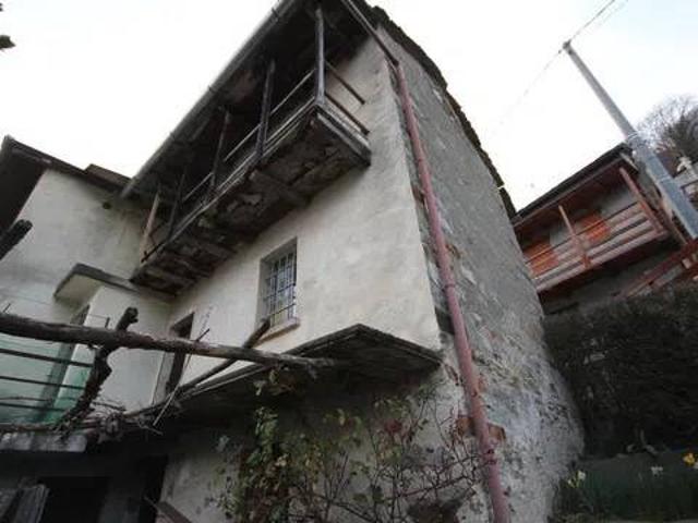 Villa singola in vendita a Cossogno via Merina, 6
