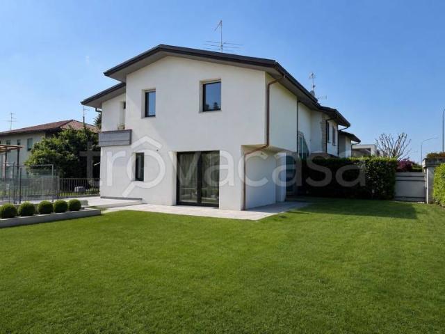 Villa singola in vendita a Curnasco, Treviolo