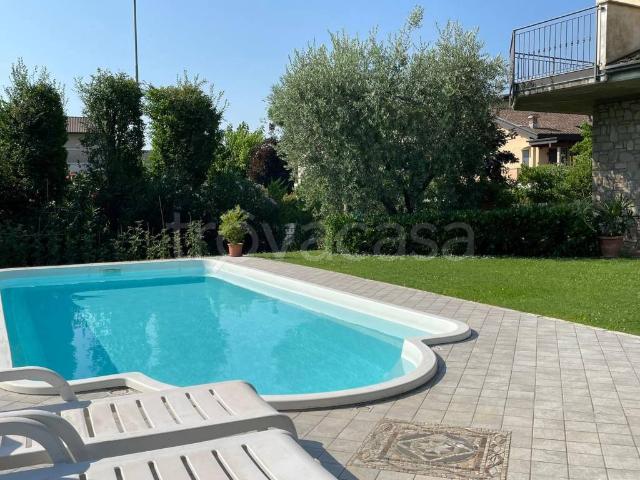 Villa singola in vendita a Desenzano del Garda, Desenzano del Garda