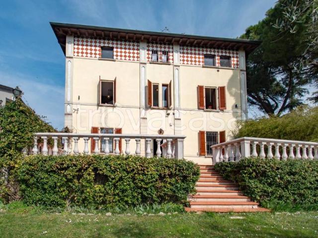 Villa singola in vendita a Desenzano del Garda, Desenzano del Garda