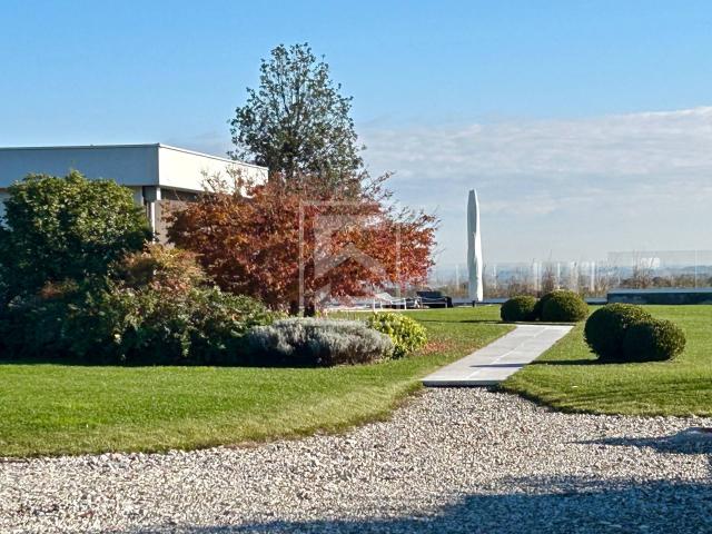Villa singola in vendita a Desenzano del Garda, Venga Bertani San Pietro