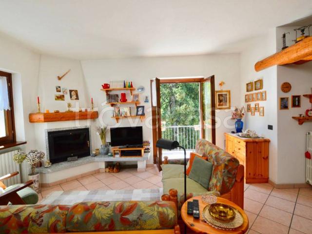 Villa singola in vendita a Druogno via ai Portici, 4