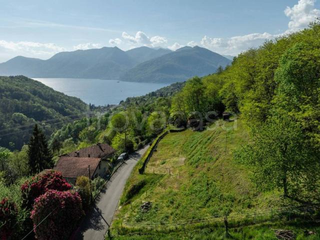 Villa singola in vendita a Dumenza, Dumenza