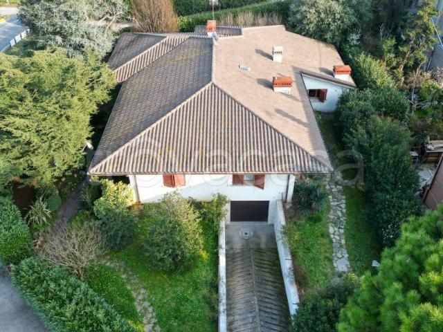 Villa singola in vendita a Fano via Bellandra, Sant'Orso