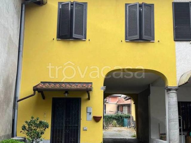 Villa singola in vendita a Fagnano Olona via Alessandro Manzoni