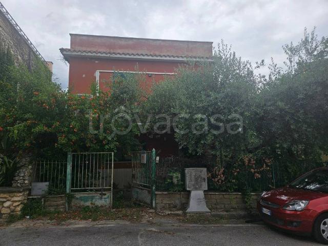 Villa singola in vendita a Fara in Sabina via Roma, Canneto