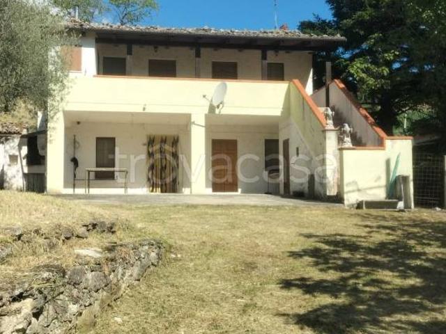 Villa singola in vendita a Farindola