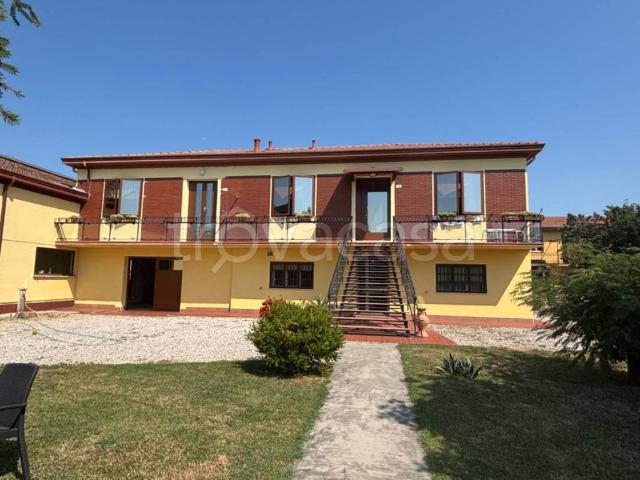 Villa singola in vendita a Riva del Po via Ro, 11