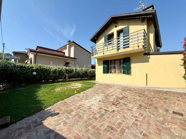 Villa singola in vendita a Fiesso d'Artico via Pioghella