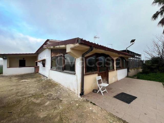 Villa singola in vendita a Foggia, Montecalvello Segezia