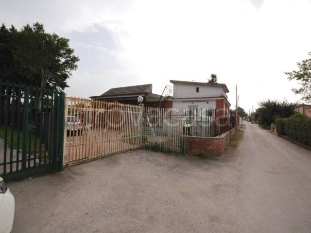 Villa singola in vendita a Foggia via del Salice, Salice Vecchio