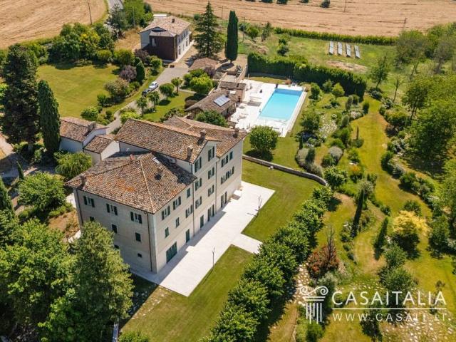 Villa singola in vendita a Folignano via Varese
