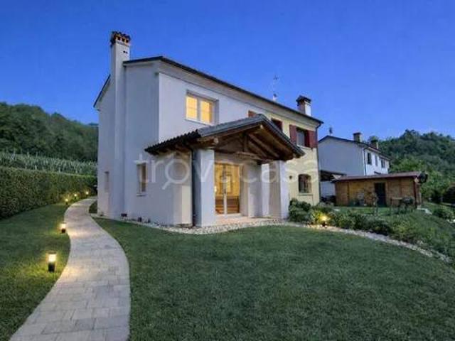 Villa singola in vendita a Follina