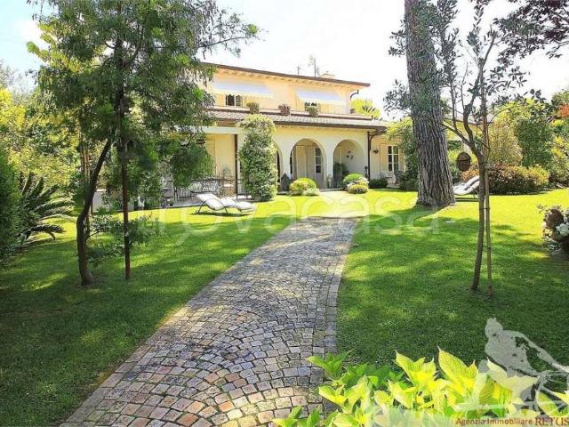 Villa singola in vendita a Forte dei Marmi