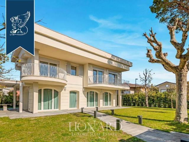 Villa singola in vendita a Forte dei Marmi